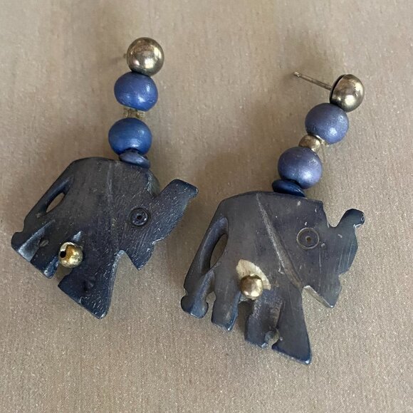 VTG Hand Carved Bovine Bone Blue Elephant Boho Dangle Earrings 70s festival - Picture 1 of 6